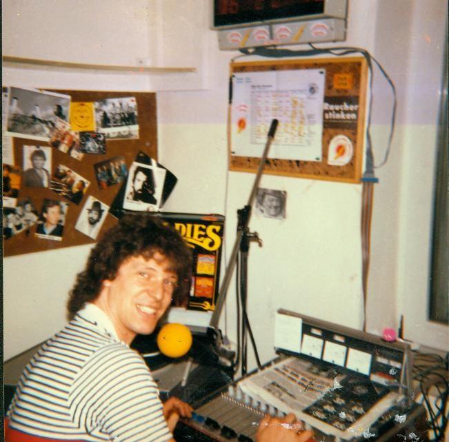 RADIO AKTIV im März 1984 ...Ich selbst am " Rohr " ;-)